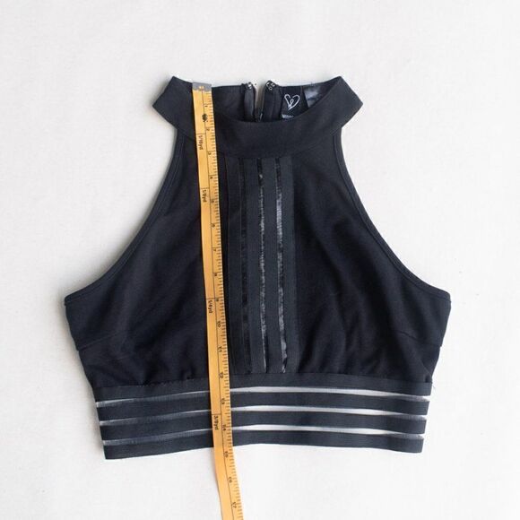 WINDSOR Crop Top  - Picture 7 of 8